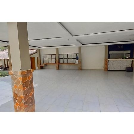 Hotel Sri Indrawati Puncak Mitra Reddoorz Bogor Exteriör bild
