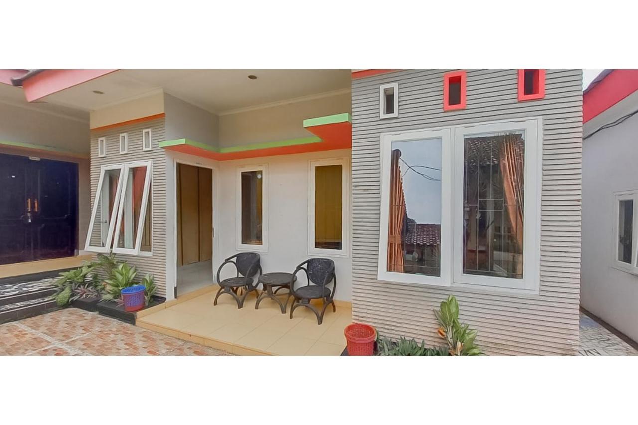 Hotel Sri Indrawati Puncak Mitra Reddoorz Bogor Exteriör bild